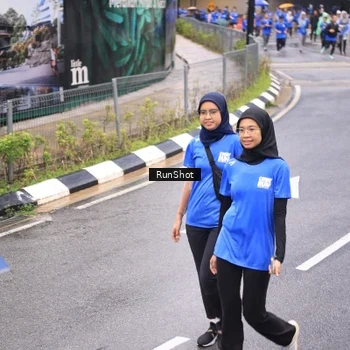 Runner Photo 7956792