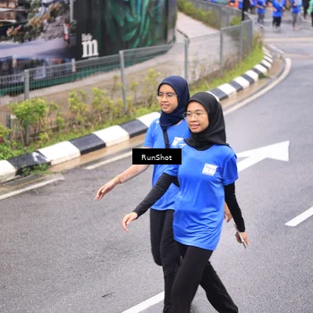 Runner Photo 7956793