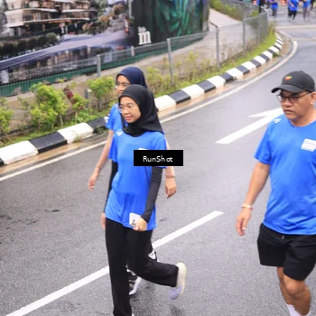 Runner Photo 7956804