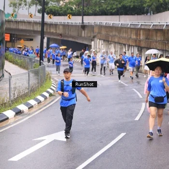 Runner Photo 7956817