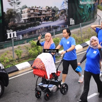Runner Photo 7956821