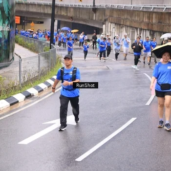 Runner Photo 7956825