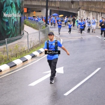 Runner Photo 7956828
