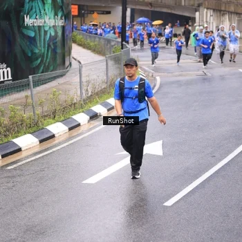 Runner Photo 7956831