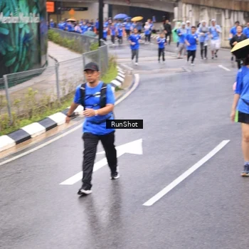 Runner Photo 7956837