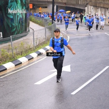 Runner Photo 7956848