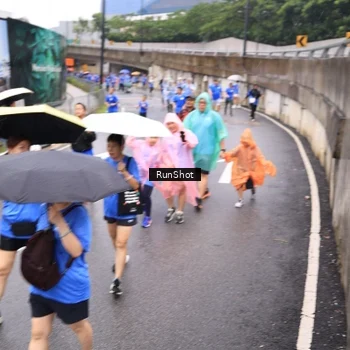 Runner Photo 7956887