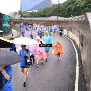 Runner Photo 7956890