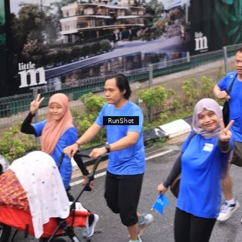 Runner Photo 7956897