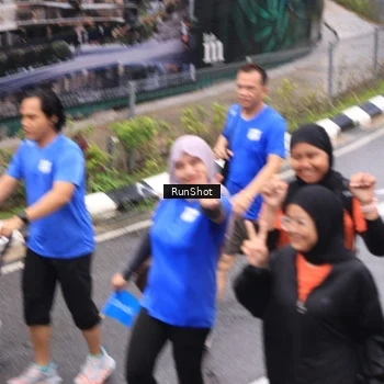 Runner Photo 7956921