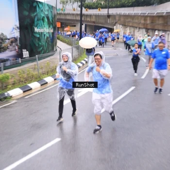 Runner Photo 7956957