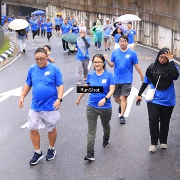 Runner Photo 7956991