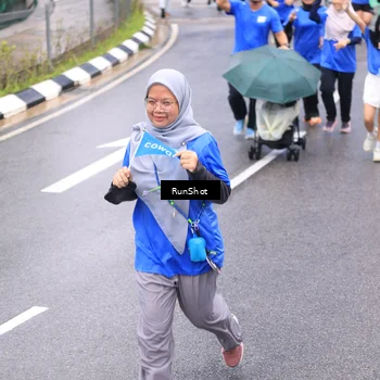 Runner Photo 7957042