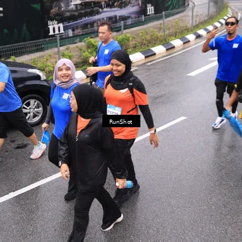 Runner Photo 7957043
