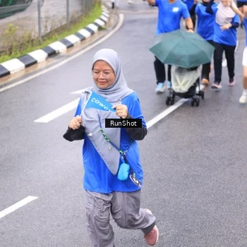 Runner Photo 7957044