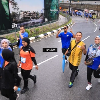 Runner Photo 7957076