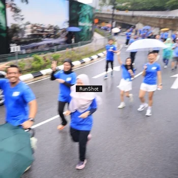 Runner Photo 7957090