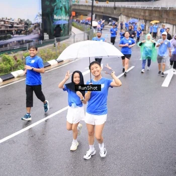 Runner Photo 7957105