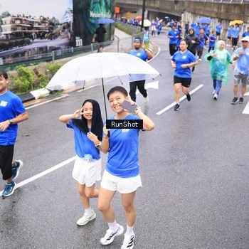 Runner Photo 7957113