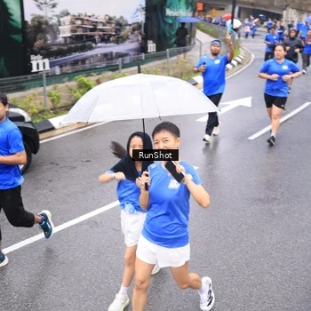 Runner Photo 7957115