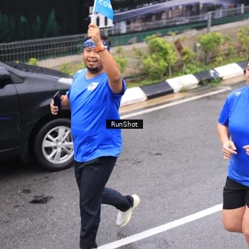 Runner Photo 7957136