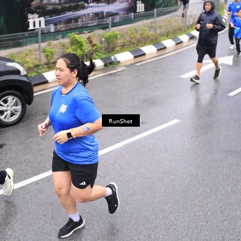 Runner Photo 7957140