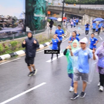 Runner Photo 7957154