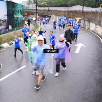 Runner Photo 7957160