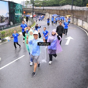Runner Photo 7957162