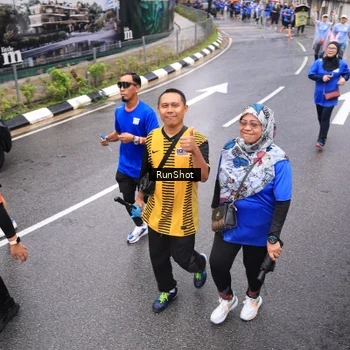 Runner Photo 7957165