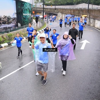 Runner Photo 7957168