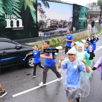 Runner Photo 7957175