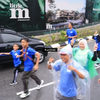 Runner Photo 7957181
