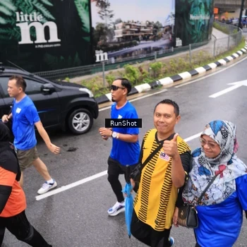 Runner Photo 7957233