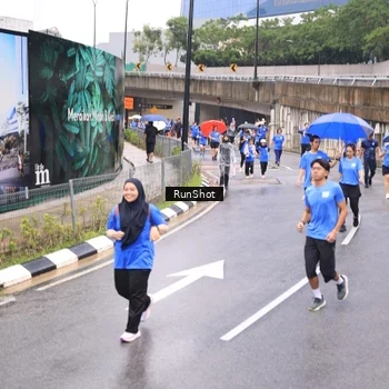 Runner Photo 7957237