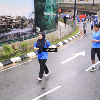 Runner Photo 7957242