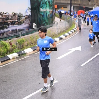 Runner Photo 7957257