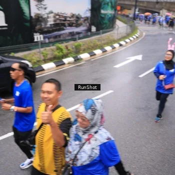 Runner Photo 7957276