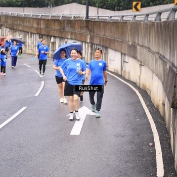 Runner Photo 7957325