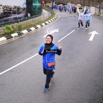 Runner Photo 7957331
