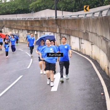 Runner Photo 7957339