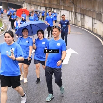 Runner Photo 7957356