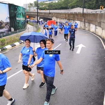 Runner Photo 7957372
