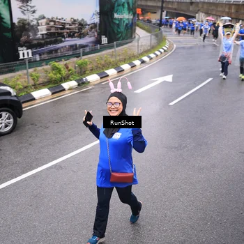 Runner Photo 7957375