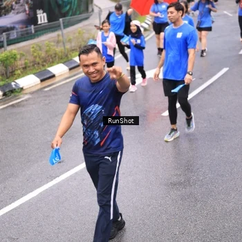 Runner Photo 7957406