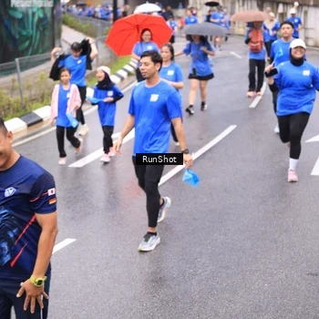 Runner Photo 7957411