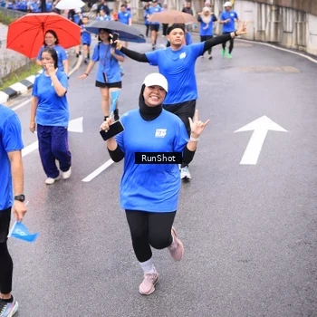 Runner Photo 7957424