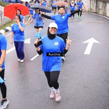 Runner Photo 7957425