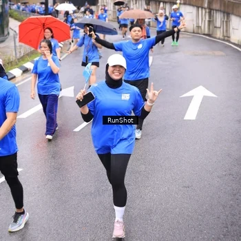 Runner Photo 7957426