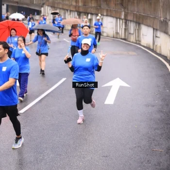 Runner Photo 7957428